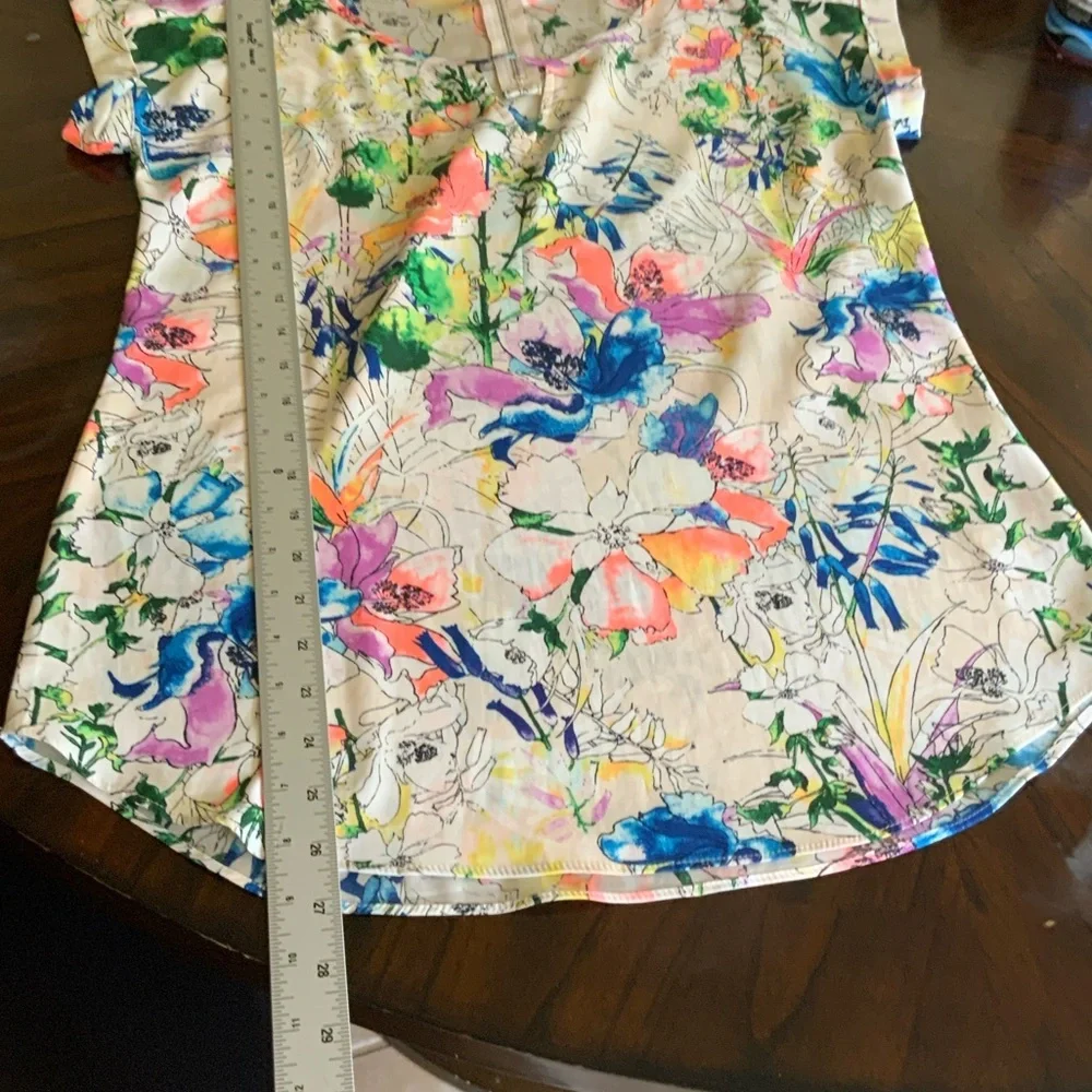 Express Colorful Floral Women's Blouse - Picture 9 of 11